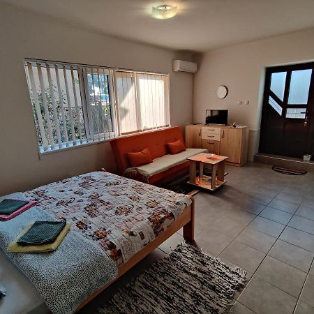 Apartman Ankica Golubac Exteriör bild