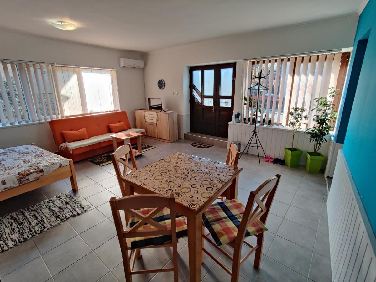 Apartman Ankica Golubac Exteriör bild